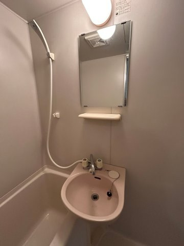 エルロン２１の洗面所|広い洗面スペース