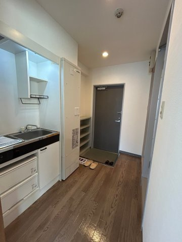 エルロン２１の内装|こちらのリビングで趣味の時間をお楽しみください