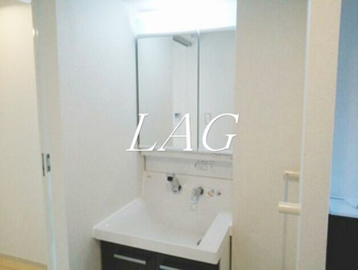 【洗面所】 | Ｆｏｎｔａｉｎｅ川崎 | 独立洗面台です。