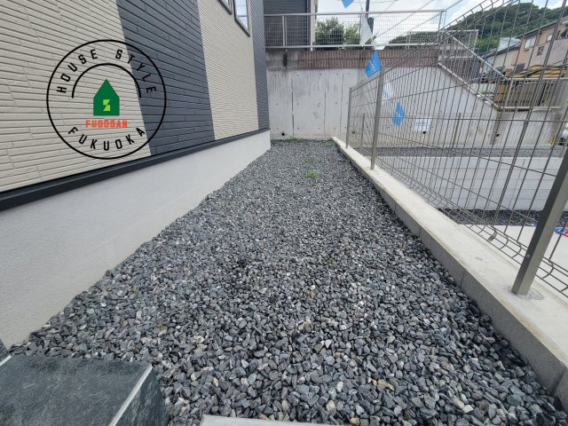 福岡市南区柏原1丁目第12-2棟（2号棟）の庭|お庭で自由な時間を過ごせます。