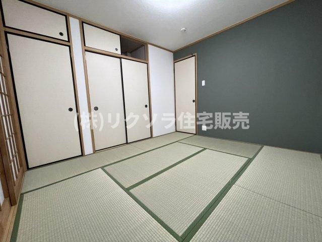 池田旭町　中古一戸建ての和室|和室6.2帖
■物件内覧・資金計画相談・住宅ローン相談、リフォーム相談、お問合せ受付中■
※当日・翌日のご内覧、ご相談はお電話でのお問合せがスムーズです！