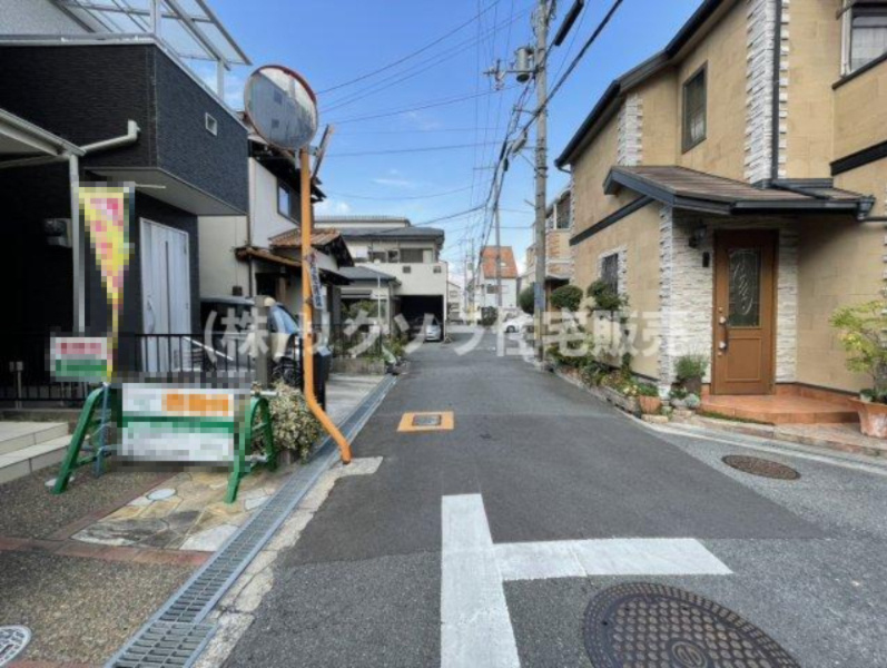 池田旭町　中古一戸建ての前面道路含む現地写真|■物件内覧・資金計画相談・住宅ローン相談、リフォーム相談、お問合せ受付中■
※当日・翌日のご内覧、ご相談はお電話でのお問合せがスムーズです！