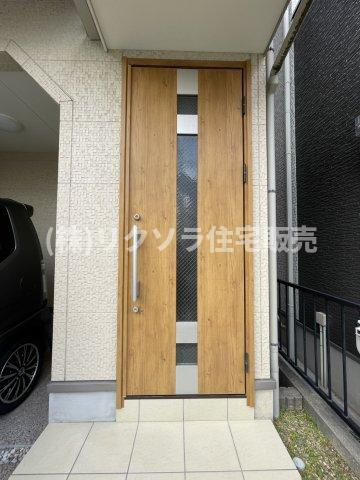 池田旭町　中古一戸建ての玄関|■物件内覧・資金計画相談・住宅ローン相談、リフォーム相談、お問合せ受付中■
※当日・翌日のご内覧、ご相談はお電話でのお問合せがスムーズです！