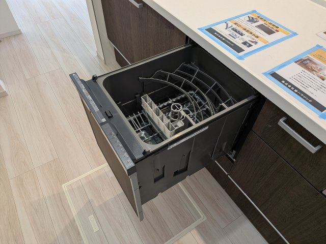 八王子市　富士見町　新築一戸建て　５期のキッチン|～食洗機付き　食事後の食器洗いはお任せ、家族でゆっくりとくつろげます～
