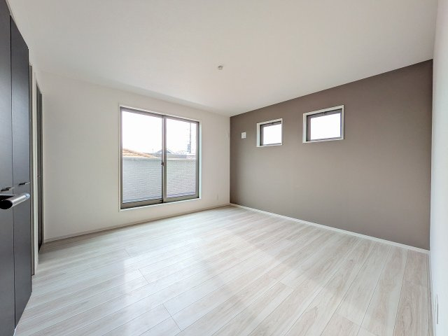 八王子市　富士見町　新築一戸建て　５期の寝室|～2階8.0帖の主寝室　ベッドなど大型家具のレイアウトも楽しめる広さです～