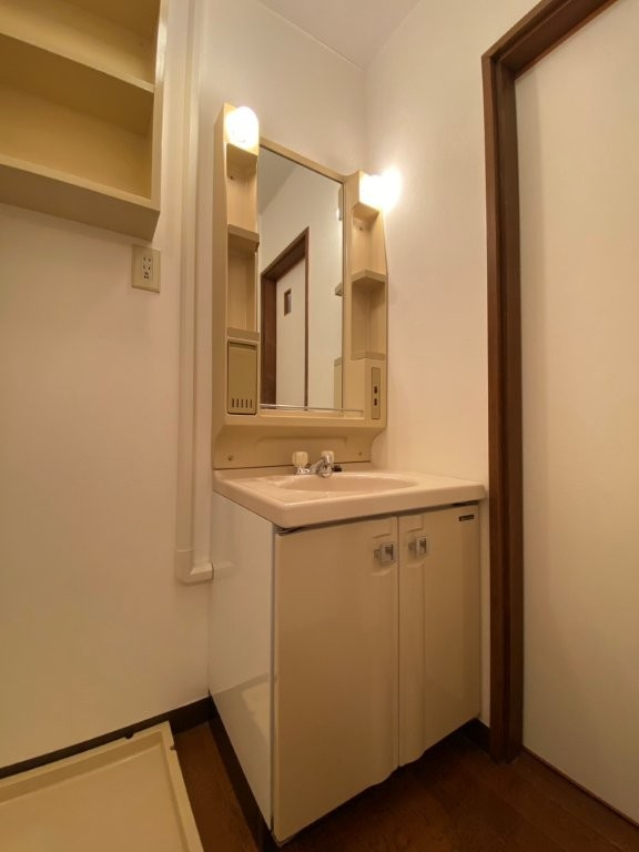 マンションストークの洗面所