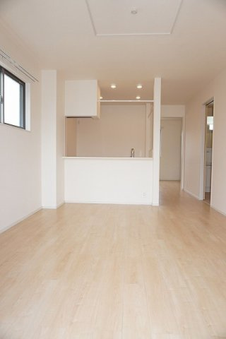 グレイス・ヴィラⅡの居間・リビング|使いやすい居間です