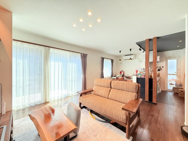 【太陽光付き】那珂郡東海村大字須和間オール電化住宅の居間・リビング