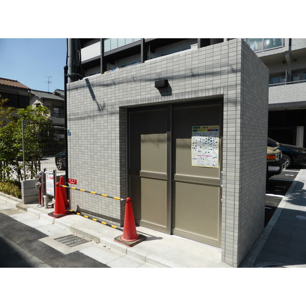 Lexella西吹田のエントランス