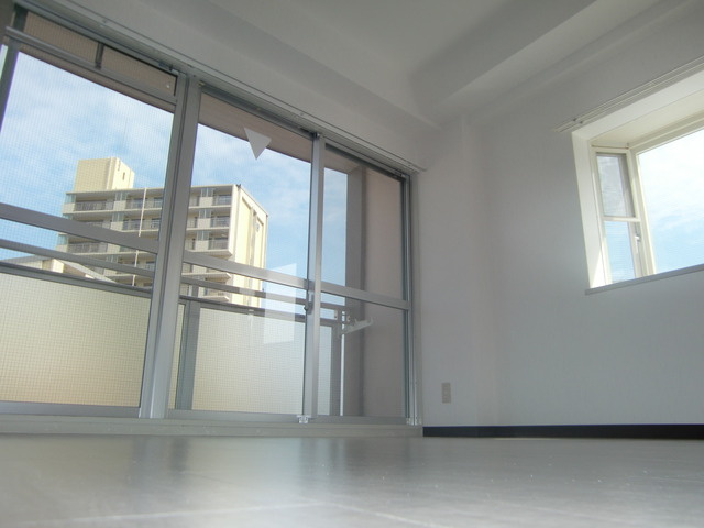 クラリティ王子の洋室