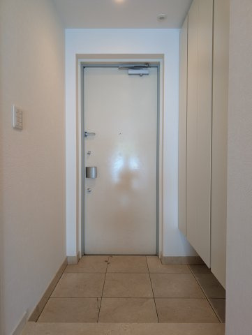 パークスタイルエクセオの玄関