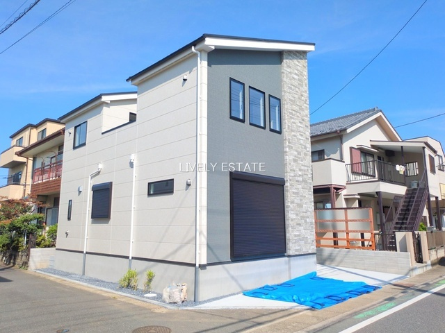 草加市谷塚町 新築分譲住宅の外観