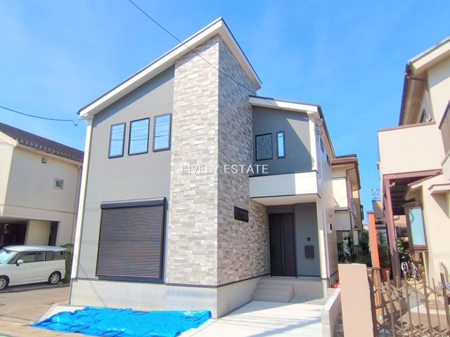 草加市谷塚町 新築分譲住宅の外観
