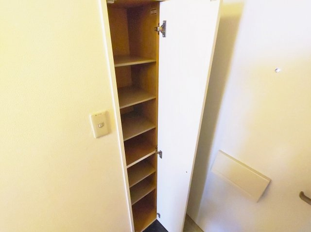 レオパレスSCHIELEの収納|画像10