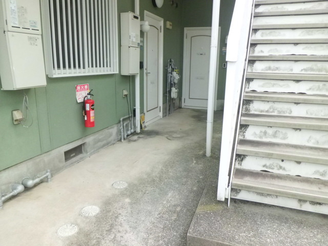 ハイツ赤坂 Bのエントランス