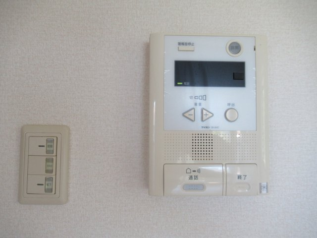 シティコート住吉本町３ＬＤＫの設備|インターホンです
