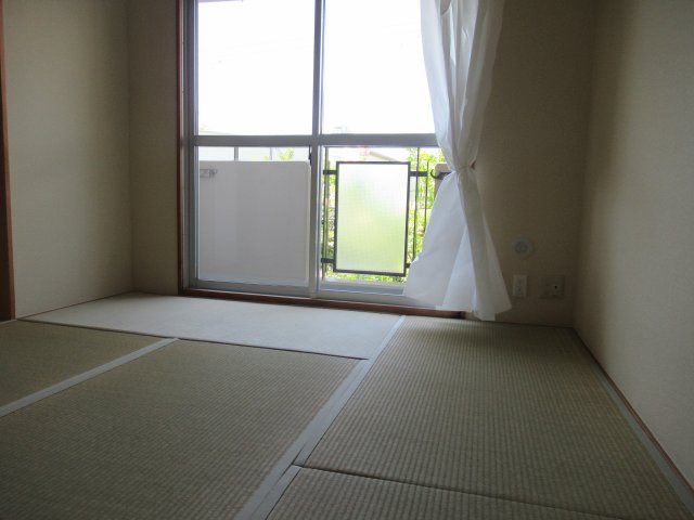 シティコート住吉本町３ＬＤＫの和室|落ち着いた雰囲気の和室付きです