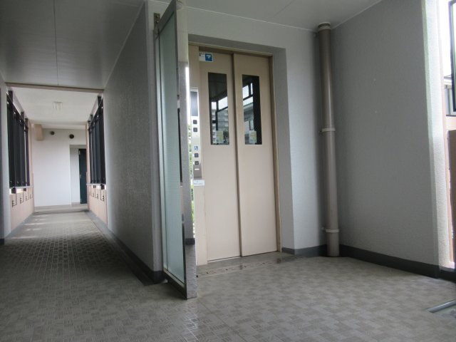 シティコート住吉本町３ＬＤＫのその他共用部分|エレベーターは2基あります