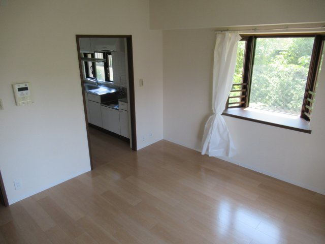 シティコート住吉本町３ＬＤＫの居間・リビング|おしゃれな居間です