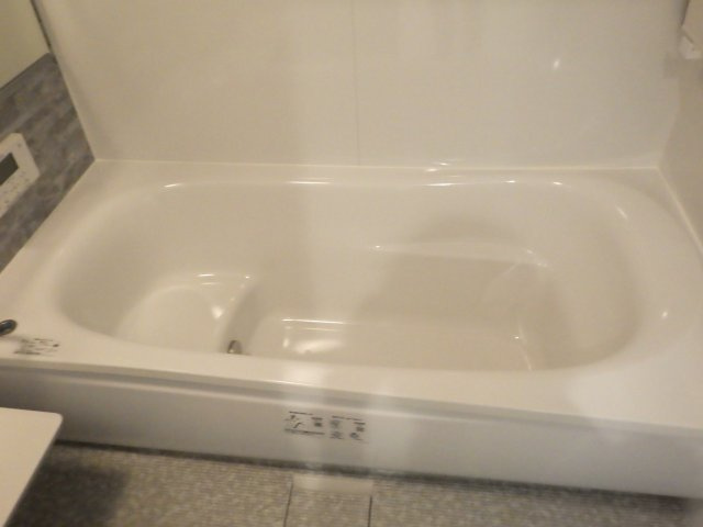 戸建　北広島町有田の浴室