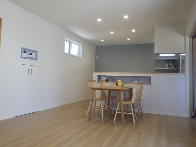 戸建　北広島町有田の居間・リビング