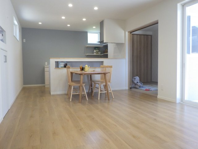 戸建　北広島町有田の居間・リビング