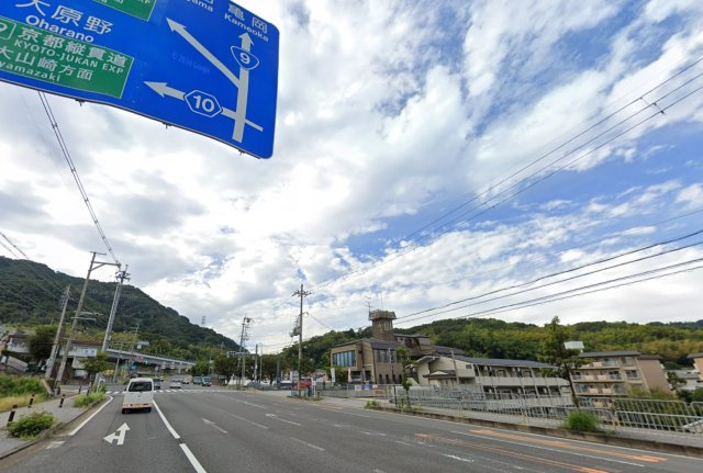 京都市西京区大枝沓掛町　一棟収益マンションの周辺