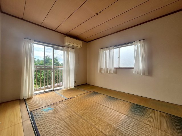 八街は戸建ての洋室