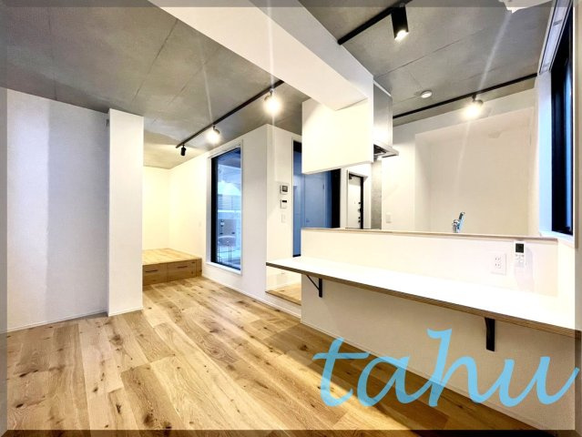 Rinascita町屋　凛の内装