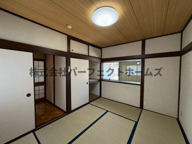 長尾家具町4丁目戸建　賃貸の和室|和室がひろがる居住スペース