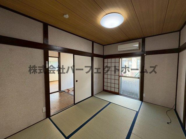 長尾家具町4丁目戸建　賃貸の和室|和室ならではの温かな和の空間で寛ぎの時間を過ごせます