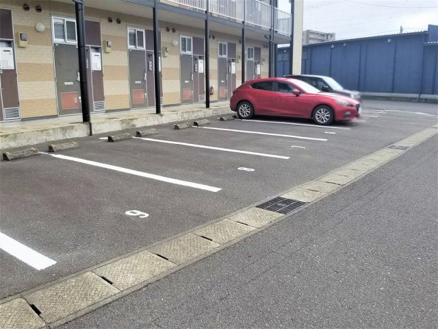 レオパレス入道の駐車場|画像10