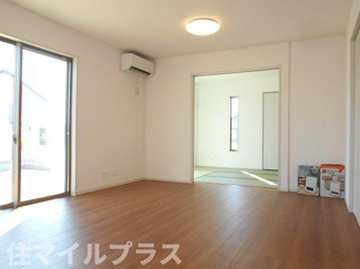 【居間・リビング】 | 矢吹町八幡町新築一戸建て5棟 | ゆったり過ごせるリビングです