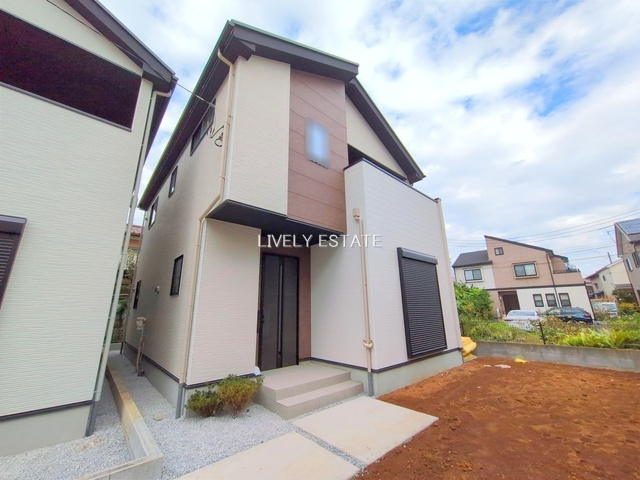 草加市小山1丁目 新築分譲住宅 全2棟 2号棟の外観