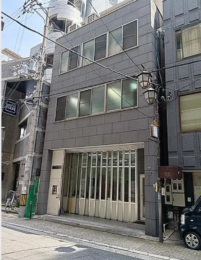 YNビルの外観