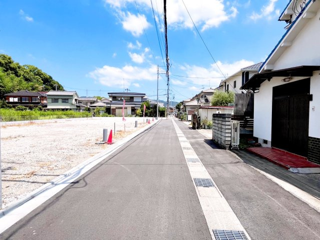 和歌山市有本　土地の前面道路含む現地写真