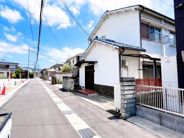 和歌山市有本　土地の前面道路含む現地写真