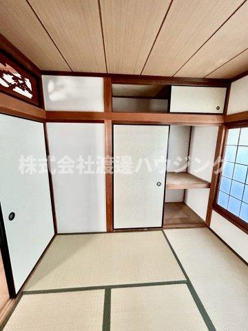 野崎2丁目一戸建の収納