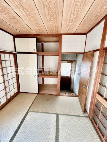 野崎2丁目一戸建の収納