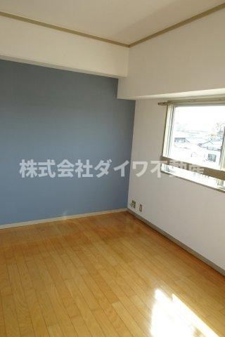 ステープル六供の洋室|北