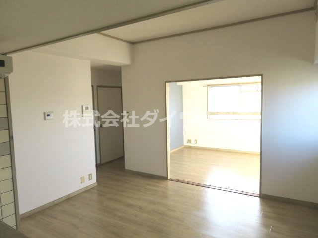 ステープル六供の内装