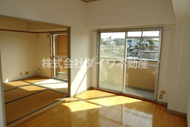 ステープル六供の内装