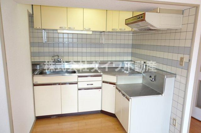 ステープル六供のキッチン