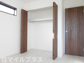 【洋室】 | 矢吹町八幡町新築一戸建て5棟 | 明るい洋室です