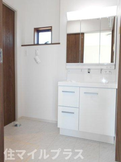 【独立洗面台】 | 矢吹町八幡町新築一戸建て5棟 | 独立洗面台あり、毎朝おしゃれに忙しい女性の方におすすめです