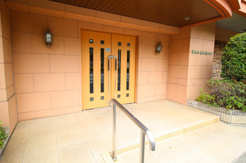 ビクトリアハイム早稲田のエントランス