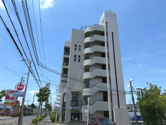 百々西町107ビル401の外観