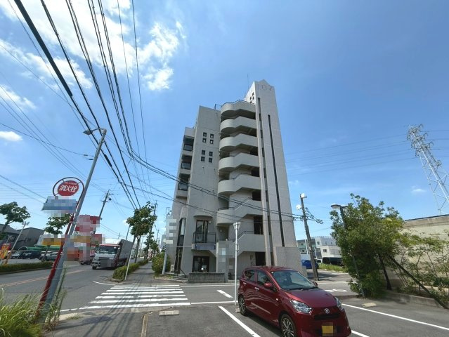 百々西町107ビル401の外観