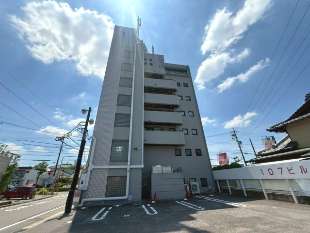 百々西町107ビル401の間取り