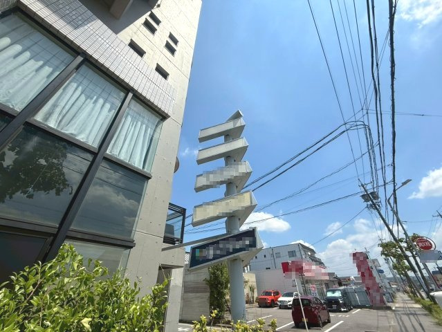 百々西町107ビル401の外観